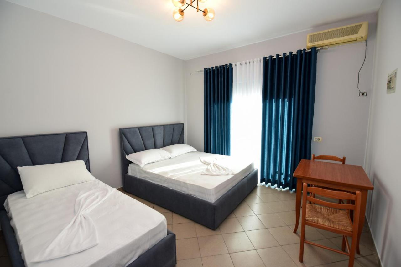Koa Hotel Durrës Buitenkant foto