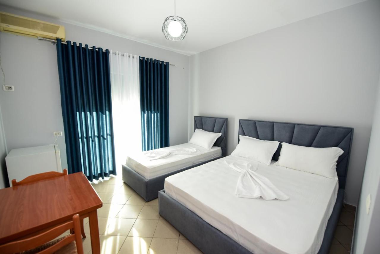 Koa Hotel Durrës Buitenkant foto