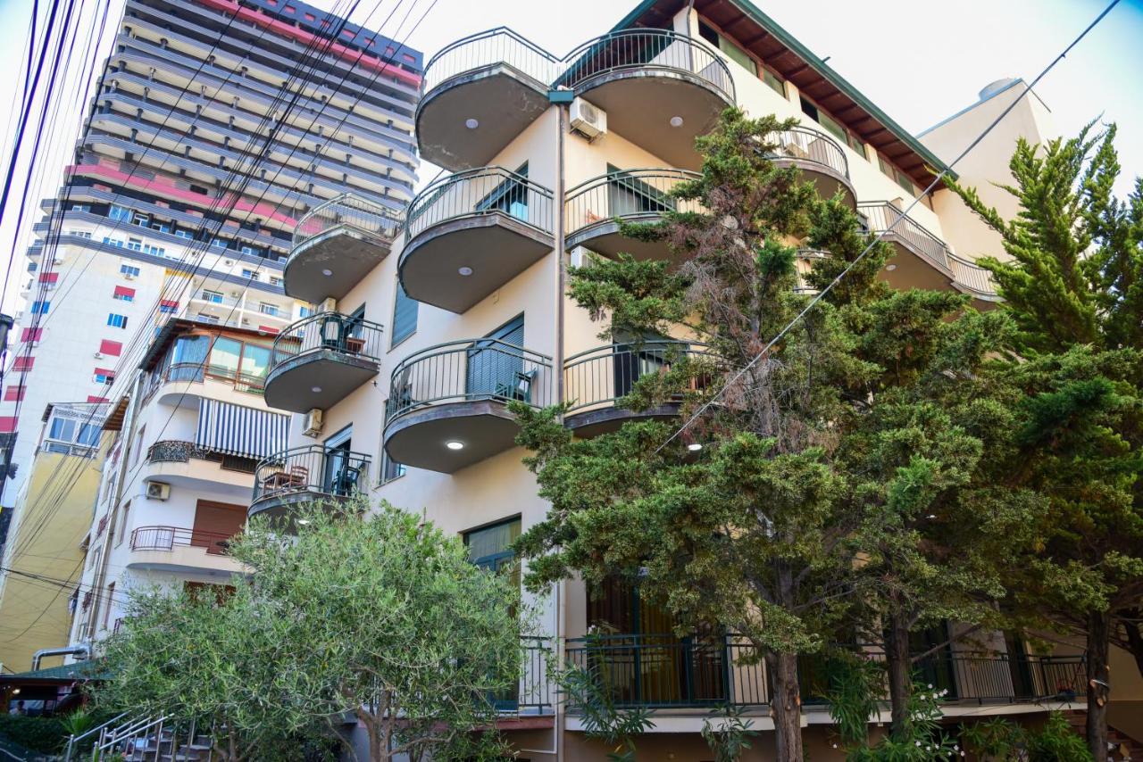 Koa Hotel Durrës Buitenkant foto