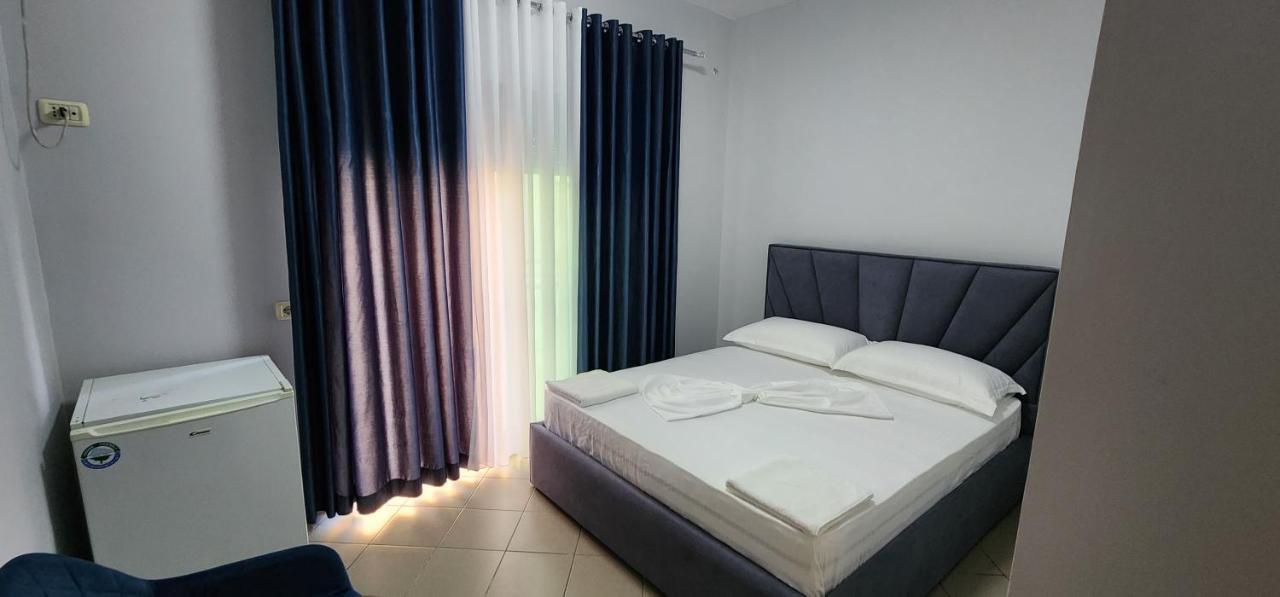 Koa Hotel Durrës Buitenkant foto
